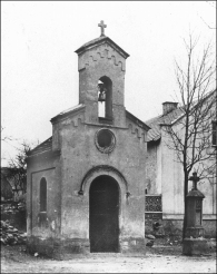 Kaplička v Lobečku